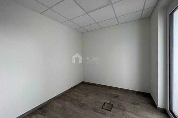 Büro zu vermieten in Weiswampach