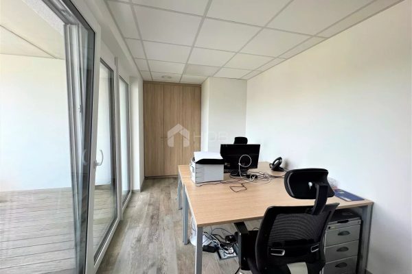 Büro zu vermieten in Weiswampach