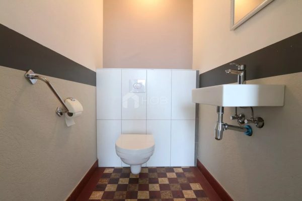 Büro zu vermieten in Holzthum