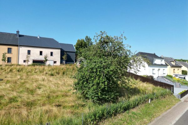 Grundstück zu verkaufen in Boevange