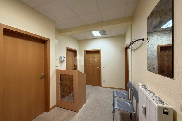 Büro zu vermieten in Troisvierges