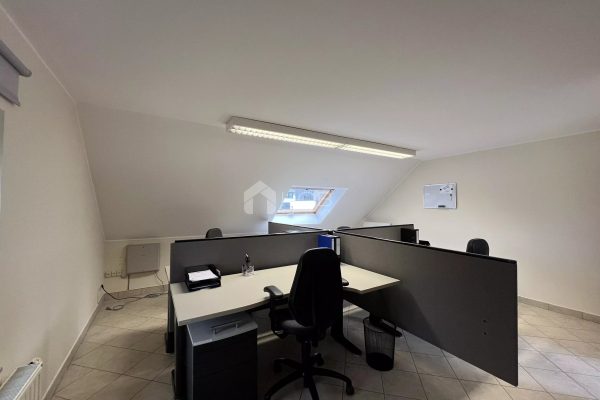 Büro zu vermieten in Weiswampach