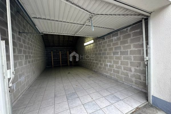 Garage / Parking en vente à Troisvierges