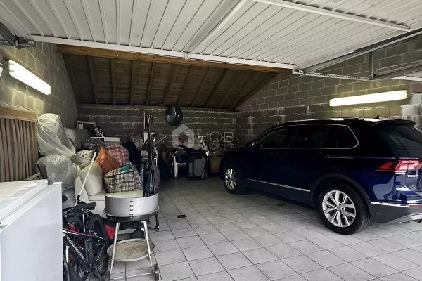 Garage / Parking en vente à Troisvierges